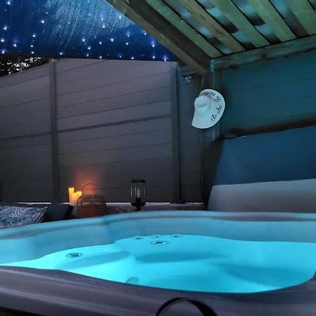 L'Antre Deux Pierres, Romantisme, Jacuzzi Exterieur, Plateau Dinatoire Bouyon Bagian luar foto