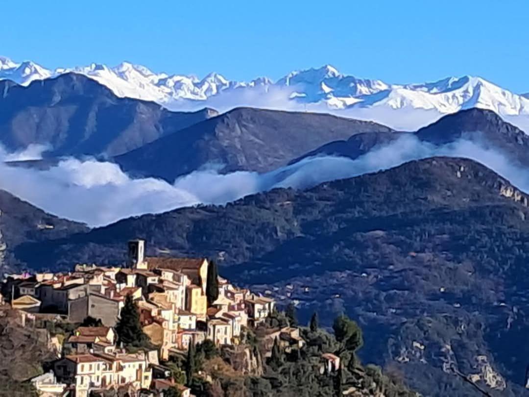 L'Antre Deux Pierres, Romantisme, Jacuzzi Exterieur, Plateau Dinatoire Bouyon Bagian luar foto